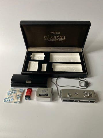 Yashica Atoron Analoge camera, Nieuw