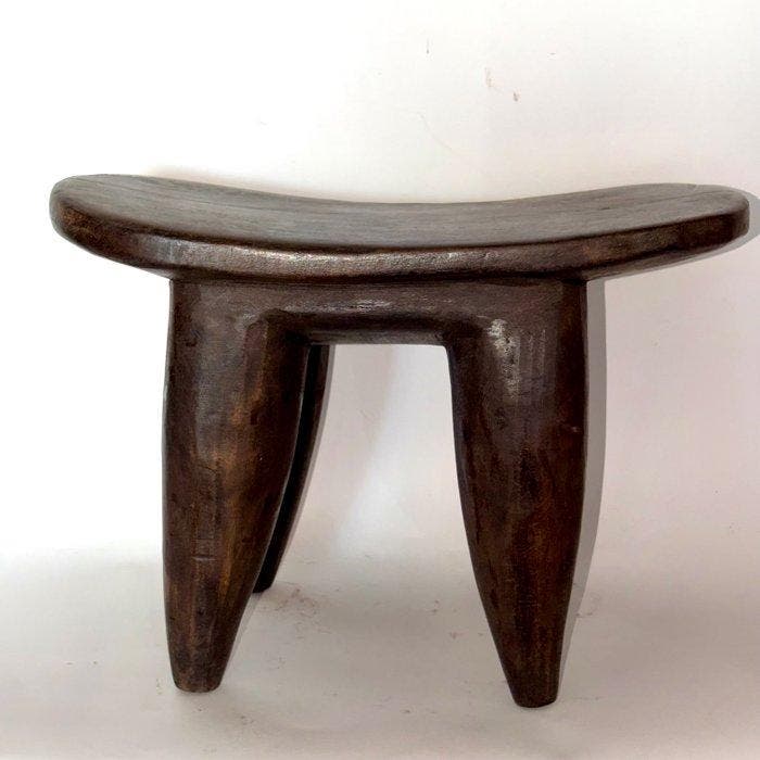 Sculpture, Four-Legged Stool – West Africa - 26 cm - Bois, Antiek en Kunst, Kunst | Niet-Westerse kunst