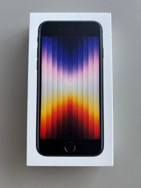 Apple iPhone SE 2022 (Black) with extras - Mobiele telefoon, Games en Spelcomputers, Spelcomputers | Overige Accessoires