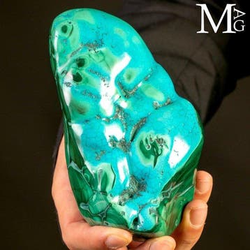 Chrysocolle azur éclatant avec des motifs complexes Bloc de