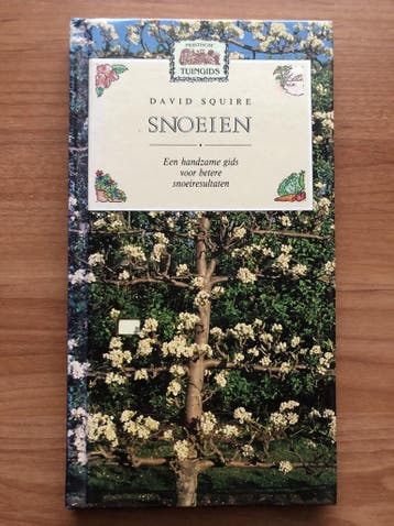 SNOEIEN (PRAKTISCHE TUINGIDS) 9789041000385 SQUIRE, Verzenden, SQUIRE