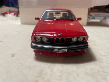 Otto Mobile 1:18 - Voiture miniature - BMW M6 E24