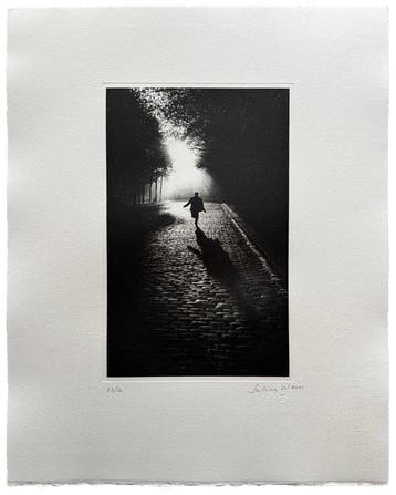 Sabine Weiss (1924-2022) - Vers la lumière, 1953