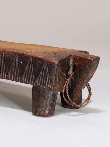 Ethiopisch hakblok – Gurage-toeschrijving – hout (Zonder