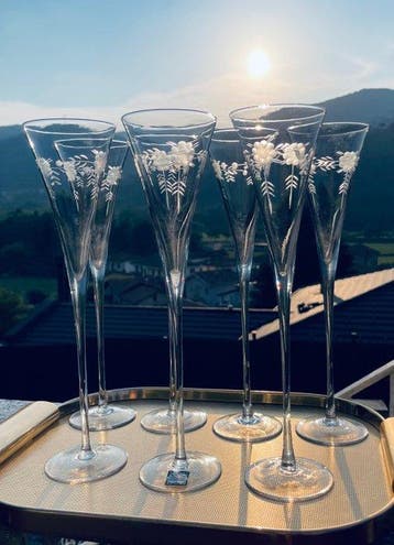 Champagne fluitje (7) - Kristal - mondgeblazen en geslepen, Antiek en Kunst