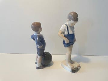 Bing & Grondahl, Royal Copenhagen - Figuur - Boy with crab,