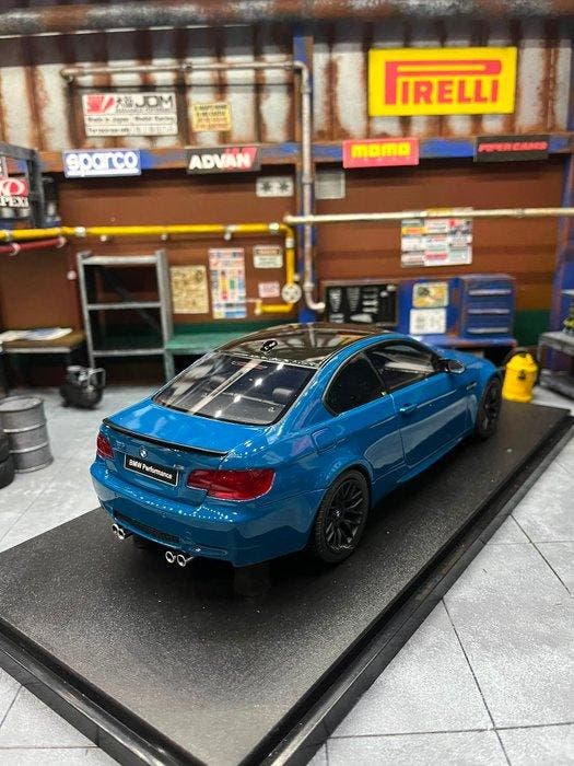GT Spirit 1:18 - Modelauto - BMW M3 (E92) 2007 - Laguna Seca, Hobby & Loisirs créatifs, Voitures miniatures | 1:5 à 1:12