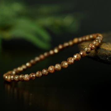 Geen reserveprijs - facetgeslepen natuurlijk bruine saffier