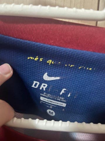 FC Barcelona - Spaanse voetbal competitie - Voetbalshirt, Verzamelen, Nieuw