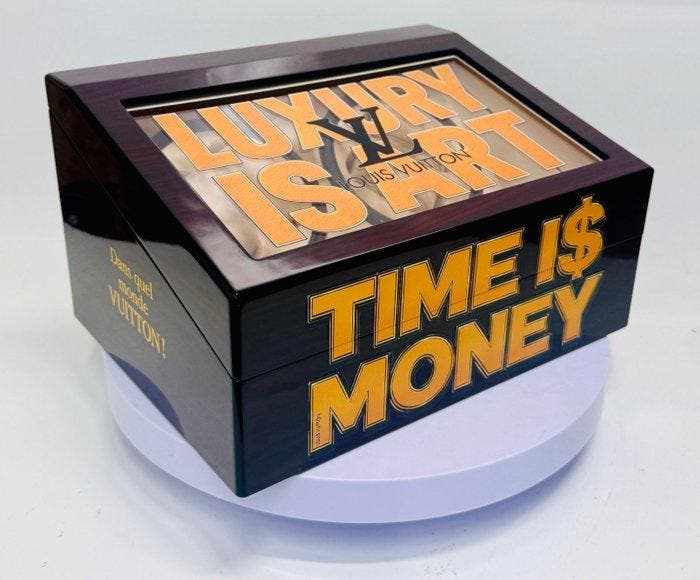 Vanessa Fodera (1981) - LUXURY IS ART - Watch winder xxl, Antiek en Kunst, Kunst | Designobjecten