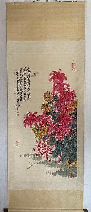 Een Chinees bloemenschilderij, inkt en kleur op papier,