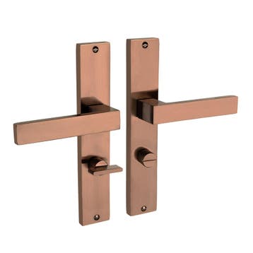 Geveerde deurklink Lusso mat brons op schild met WC-slot..., Doe-het-zelf en Bouw, Ophalen of Verzenden, Nieuw, IJzer, Klink of Kruk