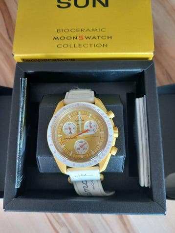 Swatch - MoonSwatch - Mission to the Sun - Sans prix de, Bijoux, Sacs & Beauté