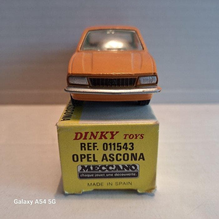 Dinky Toys 1:43 - Modelauto - Opel Ascona, Hobby en Vrije tijd, Modelauto's | 1:5 tot 1:12