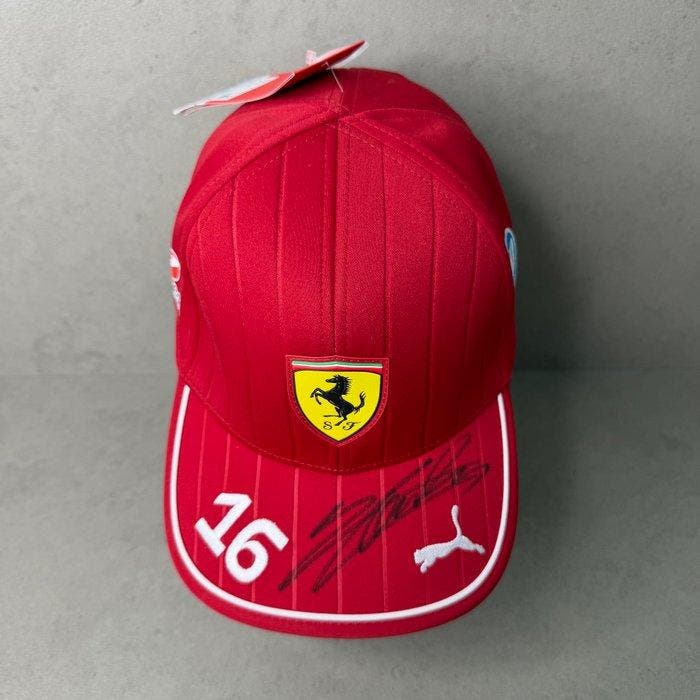 Ferrari - Formule 1 - Charles Leclerc - 2025 - Pet, Verzamelen, Automerken, Motoren en Formule 1