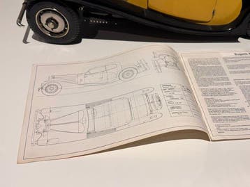 Pocher - Bugatti - Bugatti T50 Pocher Scale 1:8 + Building, Hobby en Vrije tijd, Nieuw