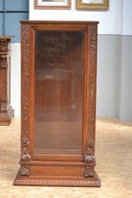 Vitrine - Walnoot - Vitrinekast met kolom