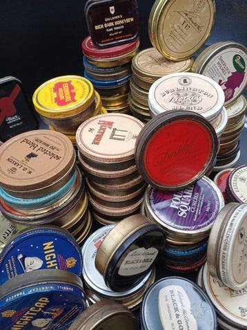 Dunhill, Bells - Sans prix de réserve - Boîte à tabac (127), Collections