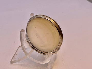 Zenith Diogenes . Savonette in madreperla . Metallo . 1920 ., Nieuw