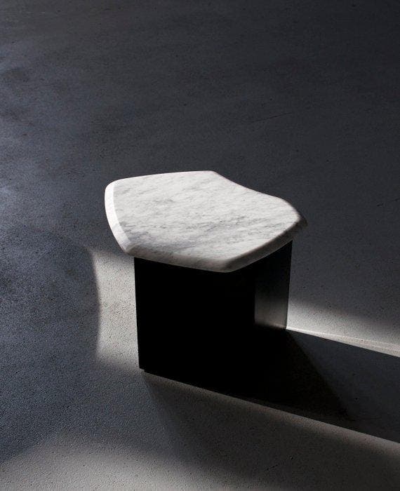 Pol Quadens - Table basse (2) - Acier, Marbre de Carrare, Antiek en Kunst, Kunst | Designobjecten