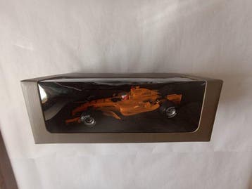 Minichamps 1:18 - Voiture miniature - Mercedes - Formule 1