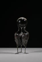 Brons - Een ongebruikelijk bronzen okimono van drie reigers, Antiek en Kunst