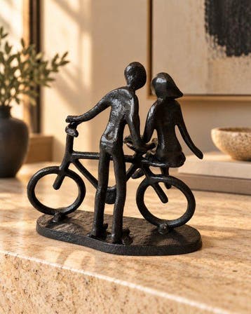 sculptuur, Handgemaakte gietijzeren designsculptuur –