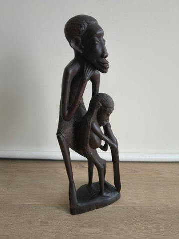 12 handgemaakte Afrikaanse kunstobjecten - Beeldje -