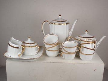 Fürstenberg - Koffie- en theeservies (39) - Porselein, Antiquités & Art
