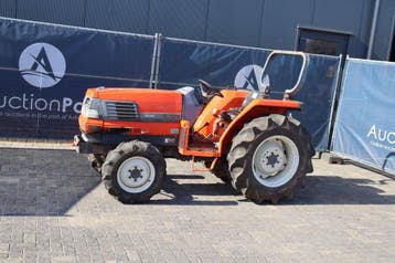 Veiling: Minitractor Kubota Grandel GL320 Diesel 32pk, Articles professionnels, Ophalen