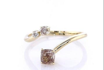 Zonder minimumprijs - Ring - 14 karaat Geel goud - 0.69ct.
