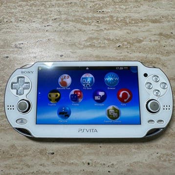 Sony - PS Vita - Sony PS Vita PCH-1000 Crystal White Console
