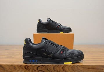 Louis Vuitton - LV Trainer Black Signature - Sneakers -