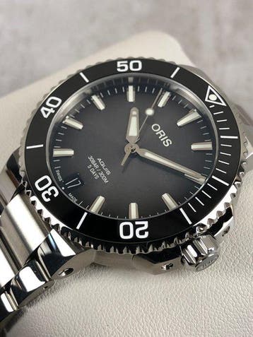 Oris - Aquis Date Calibre 400 Automatic - Sans prix de