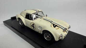 Bang 1:43 - Voiture miniature - AC Cobra Spyder, Nieuw
