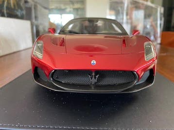 MASERATI DEALER EDITION 1:12 - Modelauto - Maserati MC20