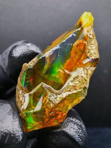62ct Crystal Opal Specimen Ruw- 12.5 g