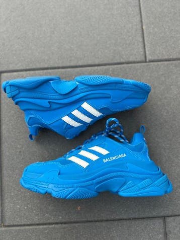 Balenciaga X Adidas - Triple S - Sneakers - Maat: EU 42 -