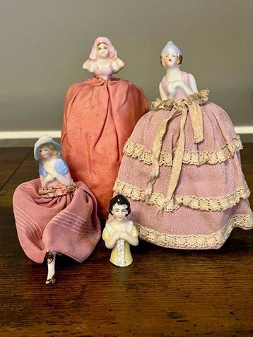 Beeldje - Half-doll pincushions (set of 4) (4) - Porselein,