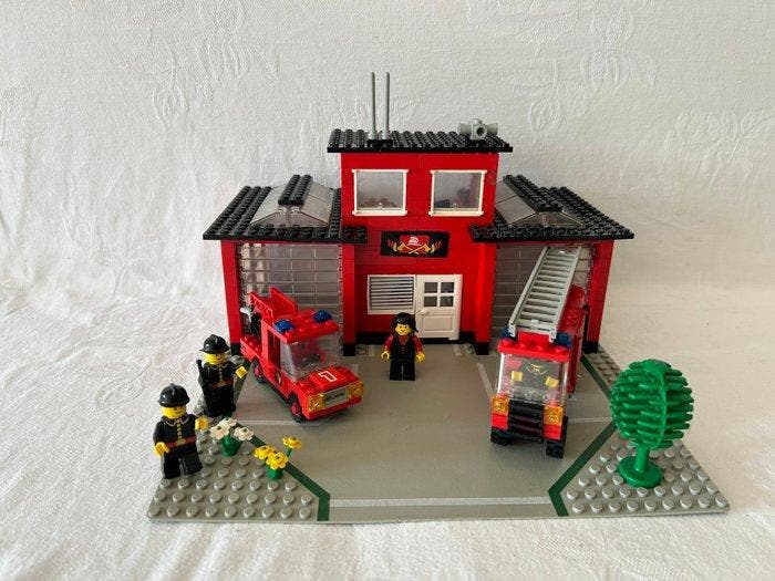 Lego Set - Classic Town - Brandweerkazerne en meerdere, Enfants & Bébés, Jouets | Duplo & Lego