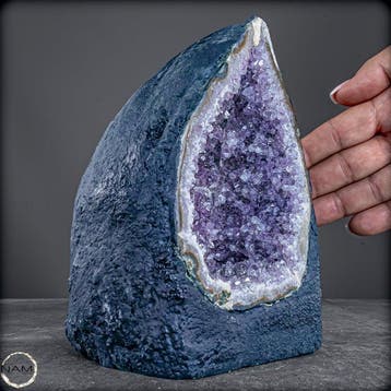 Natuurlijke amethistdruse – indrukwekkend natuurkunstwerk