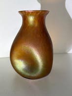 Bohemia, Loetz stijl - Vaas - Glas - Iriserend glazen vaas, Antiquités & Art