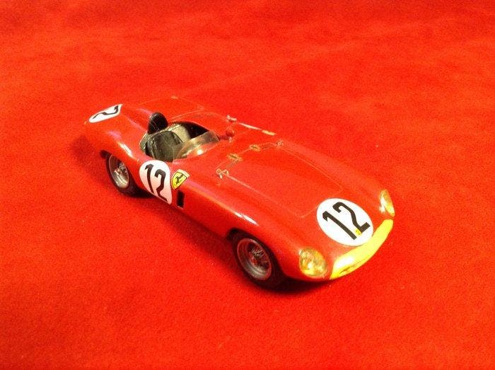 Starter - made in France 1:43 - Voiture de course miniature, Hobby en Vrije tijd, Modelauto's | 1:5 tot 1:12