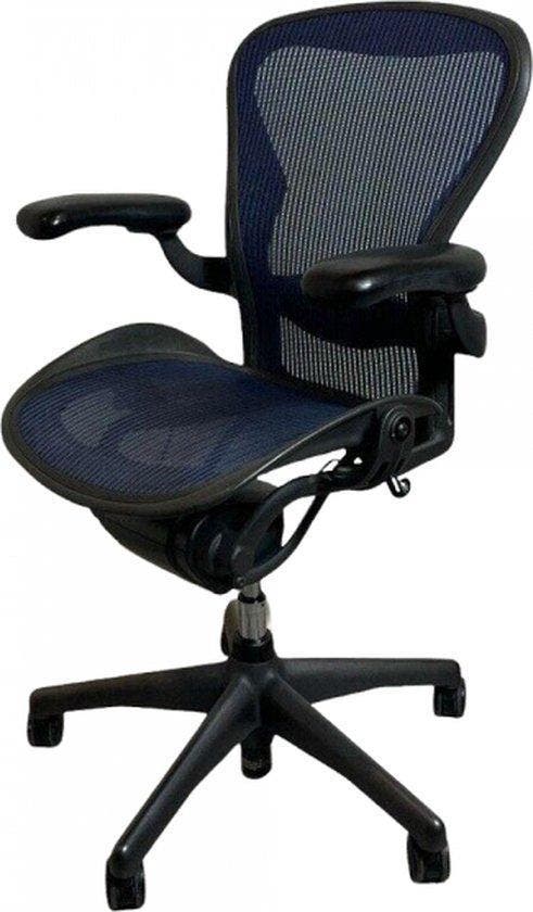 Refurbished Herman Miller Aeron bureaustoel, blauw mesh, Huis en Inrichting, Bureaustoelen, Bureaustoel, Blauw, Zo goed als nieuw