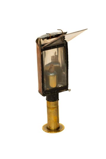 Antieke koperen interieurlamp voor koets