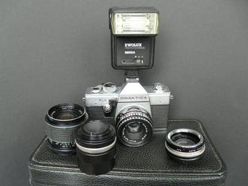 Praktica Super TL3 met 3 lenzen , 2 converters , 4, Nieuw