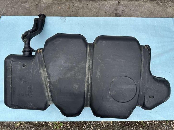 Brandstoftank 7H0 201 085 en 7H0 201 085 D Volkswagen Tra..., Auto-onderdelen, Ophanging en Onderstel, Gebruikt, Volkswagen, Ophalen of Verzenden