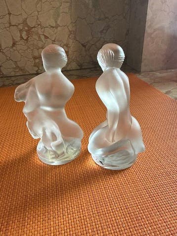 Lalique - Beeldje - Coppia di bagnanti in vetro satinato (2)