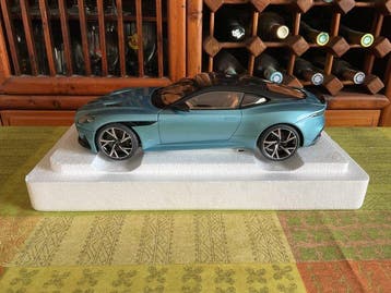 Autoart 1:18 - Model coupé - Aston Martin DBS Superleggera