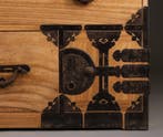 Armoires à vêtements (cabinet de tiroirs) - Bois de Kiri